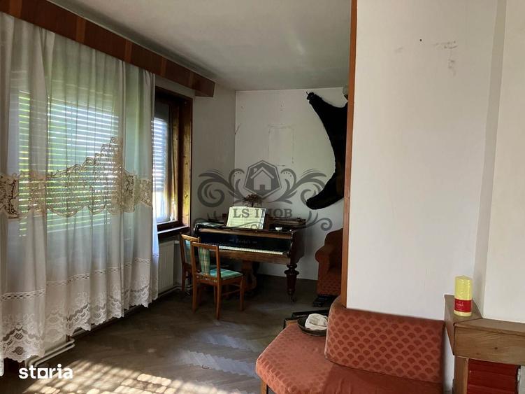 Vand Vila deosebita cu 5 camere in Centrul Bra?ovului - 9