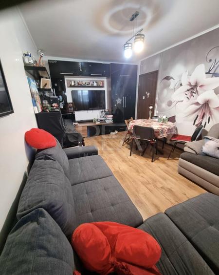 Apartament cu 3 camere decomandat, mobilat în Drumul Taberei