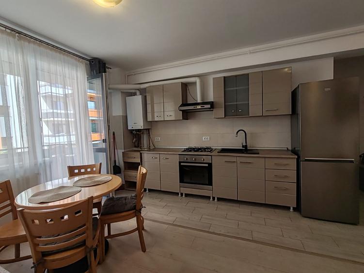 Apartament cu 2 camere decomandat în 13 Decembrie