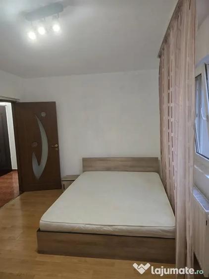 Garsonieră decomandată în Nord