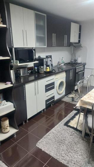 Apartament cu 3 camere decomandat în Câlnic