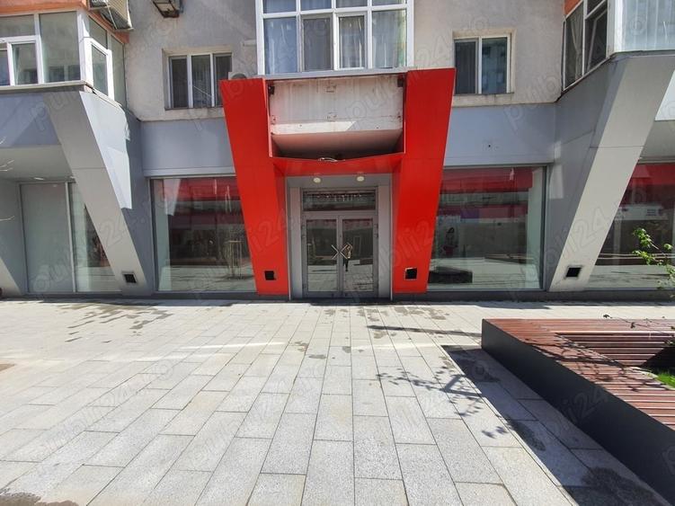 Spațiu comercial, de 330 mp, în Central