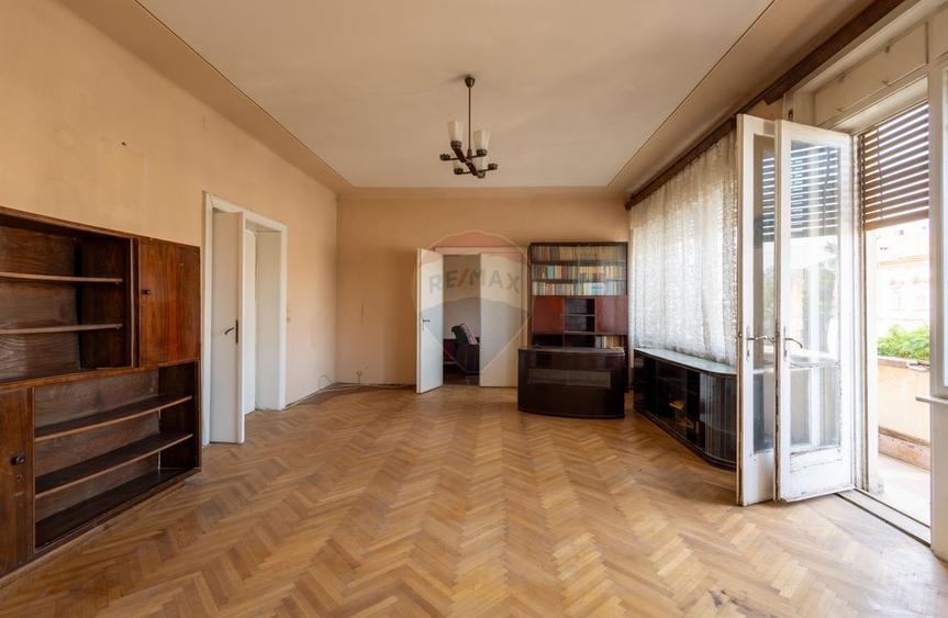 Apartament cu 4 camere semidecomandat în Iosefin