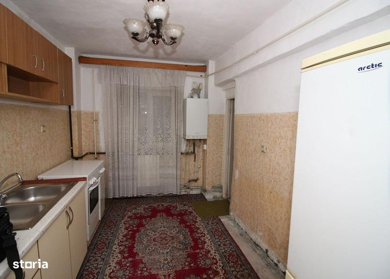 Apartament cu 2 camere decomandat în Energiei