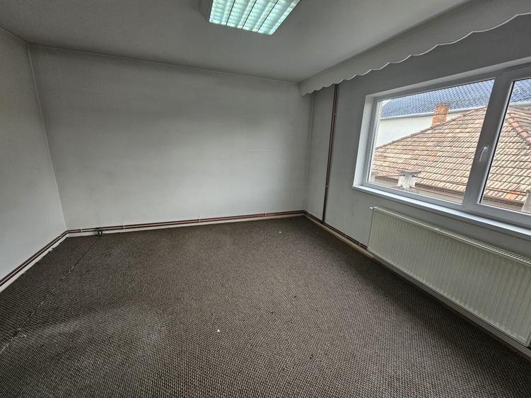 Duplex cu 6 camere cu Canalizare în Gheorgheni