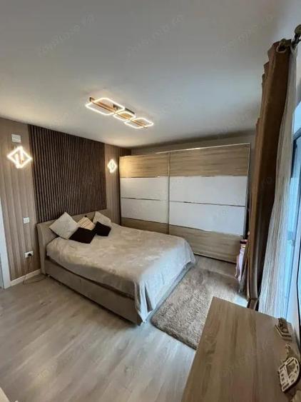Apartament cu 3 camere decomandat în Albert