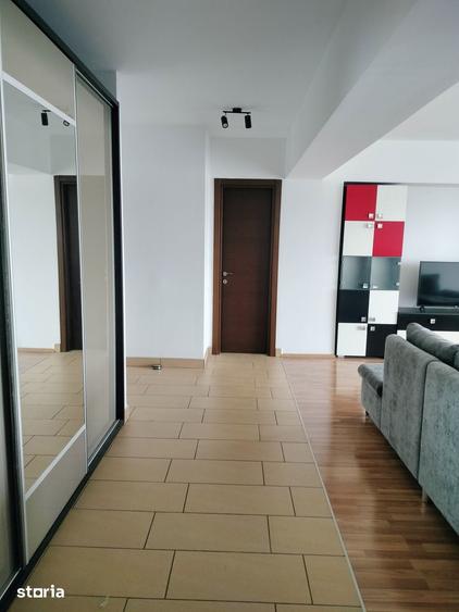 Apartament cu 3 camere în Plopilor