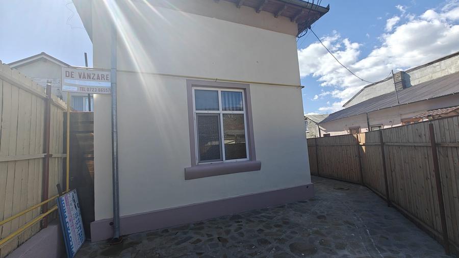 Casă cu 4 camere cu Teren 160 Mp în Marghiloman
