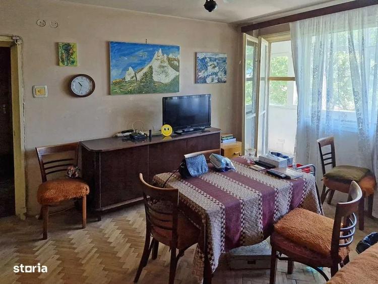 Apartament De Vanzare cu 3 camere in Giulesti aproape de stadion - 4