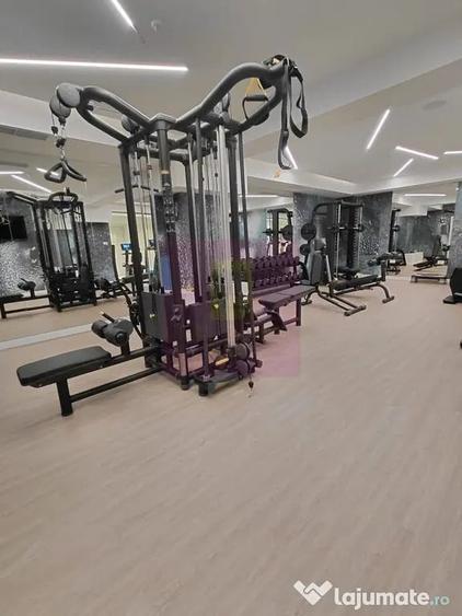 Apartament cu 3 camere nedecomandat în Nord
