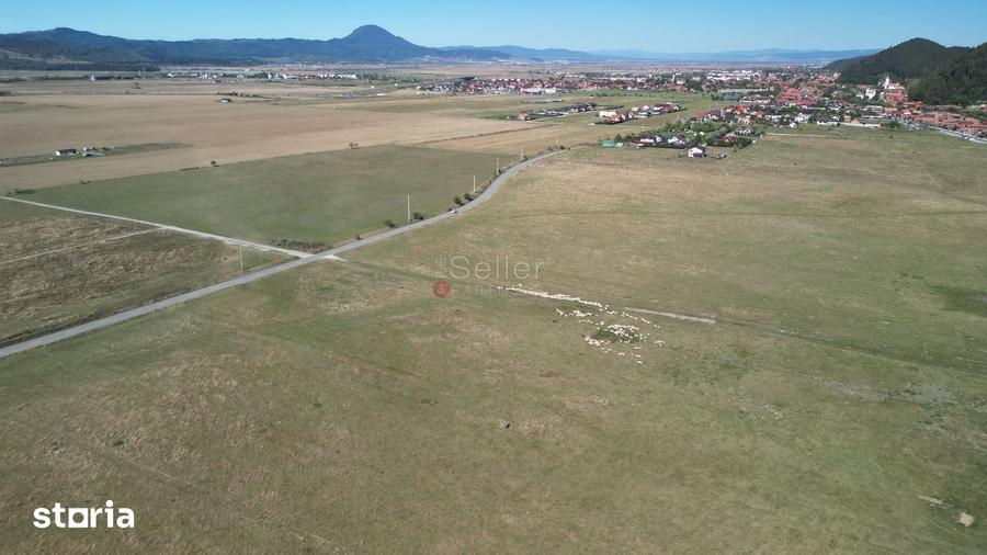 Teren de 14500 mp, în Glăjărie