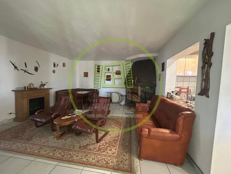 Hotel/Pensiune, de 2,963 mp, în Cernele