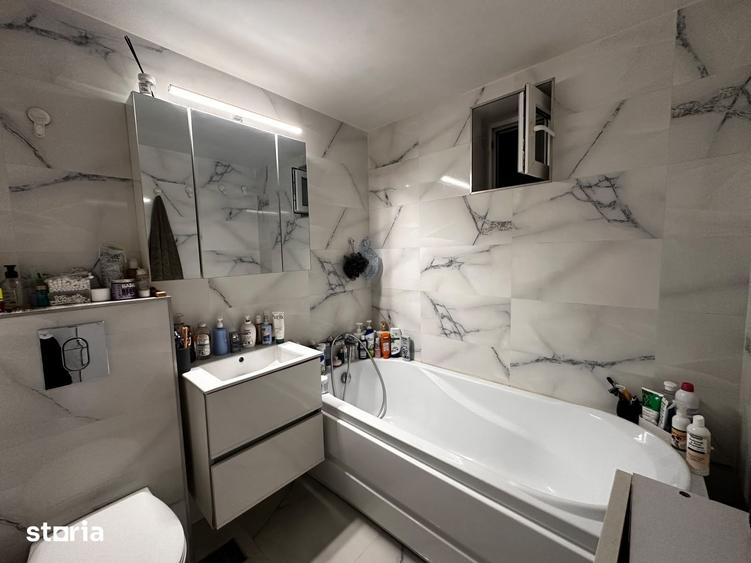 Apartament cu 3 camere decomandat în Berceni