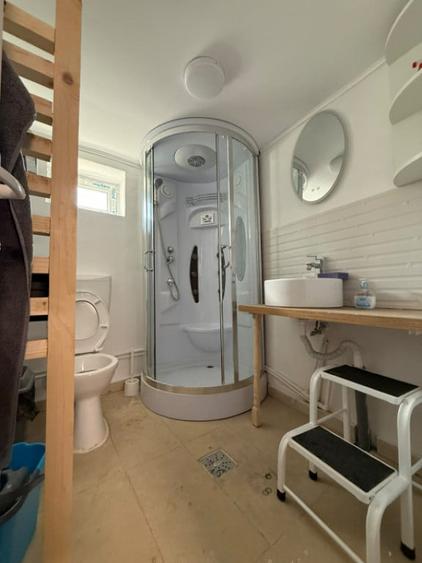 Casă cu 2 camere cu Teren 160 Mp în Păcii