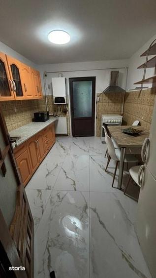 Apartament cu 3 camere decomandat în Central