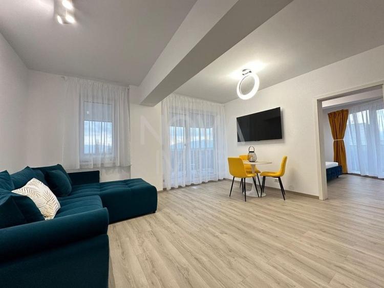 Apartament cu 2 camere semidecomandat, mobilat în Mihai Viteazul