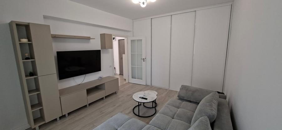 Apartament cu 3 camere decomandat în Bucureștii Noi