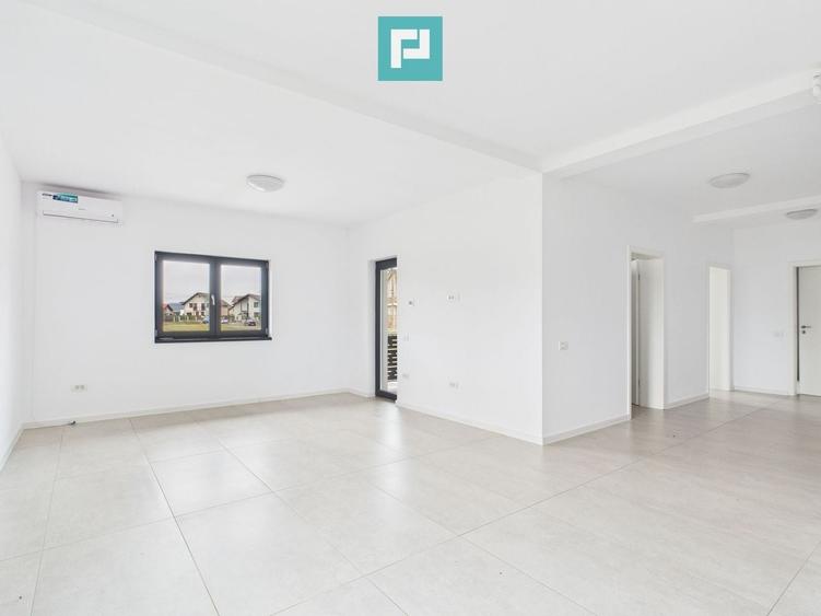 Apartament cu 2 camere decomandat în Moșnița Veche