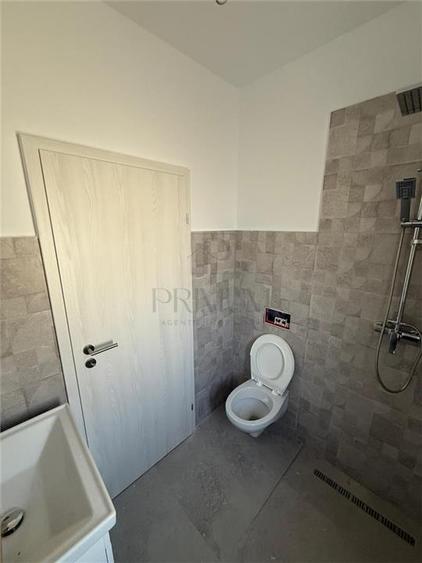 Duplex cu 4 camere cu Canalizare în Moșnița Nouă