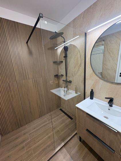 Apartament cu 2 camere semidecomandat în Florești