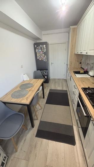 Apartament cu 2 camere decomandat în Exterior Vest