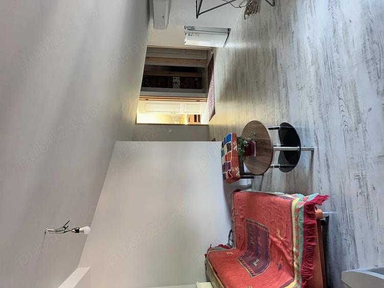 Apartament cu 3 camere decomandat în Iosia
