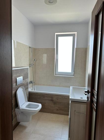 Apartament cu 2 camere semidecomandat, mobilat în Dumbrăvița
