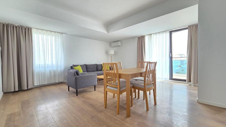 Apartament cu 3 camere în Iancu Nicolae