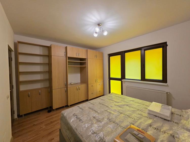 Apartament cu 2 camere decomandat în Metalurgiei