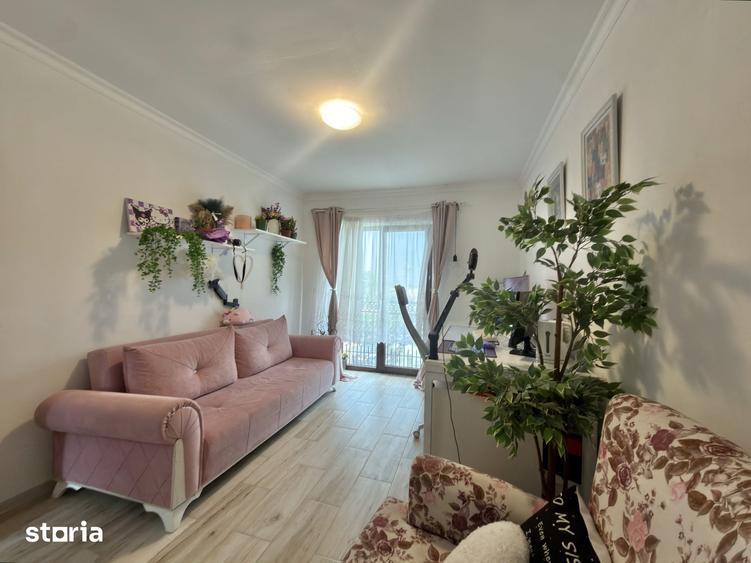 Casă cu 4 camere cu Teren 263 Mp în Sânmihaiu Român