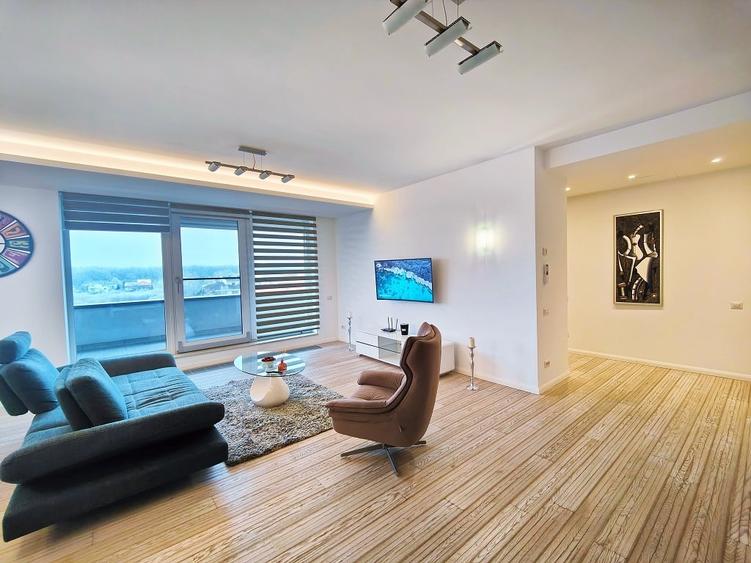 Apartament cu 3 camere decomandat în Iancu Nicolae
