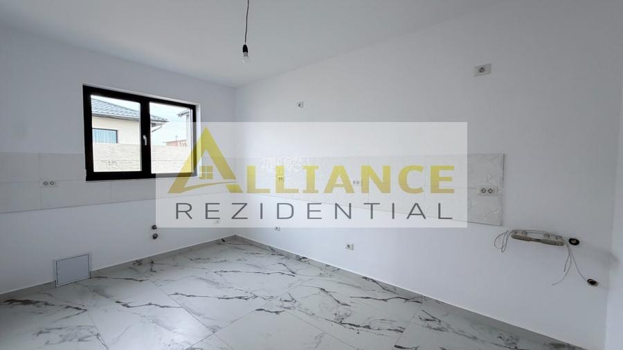 Casă individuală cu 4 camere cu Teren 450 Mp în Berceni
