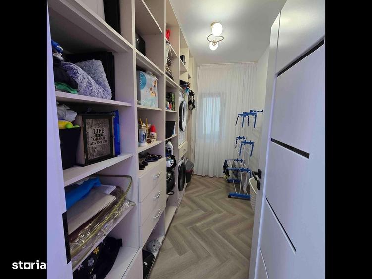 Casă cu 4 camere în Mărtinești