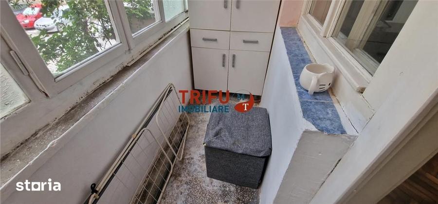 Apartament cu 2 camere semidecomandat în Cetate