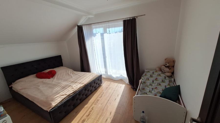 Casă cu 4 camere în Central