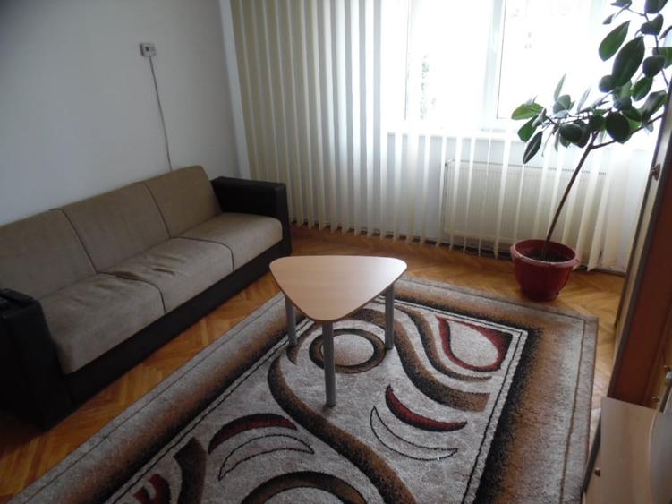 Inchiriez apartament 2 camere decomandat in Deva, zona Independentei, etaj 3, - 4