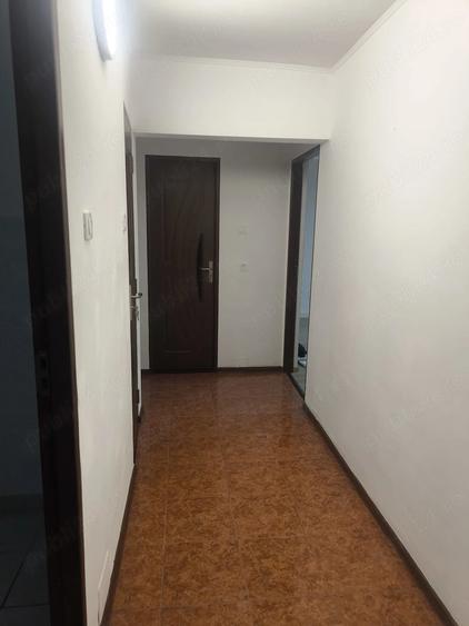 Apartament cu 2 camere decomandat în Gară