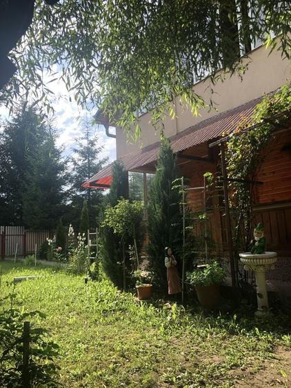 Casă cu 4 camere în Lepșa