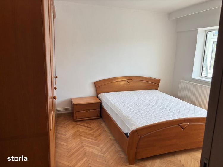 Apartament cu 3 camere decomandat în Dacia