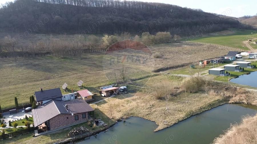 Teren de 7000 mp, în Hoghilag