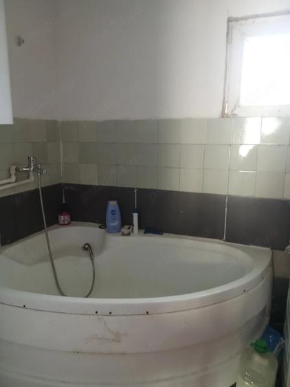 Casă cu Teren 635 Mp în Cioceni