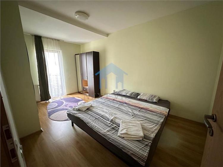 Apartament cu 3 camere decomandat, mobilat în Central