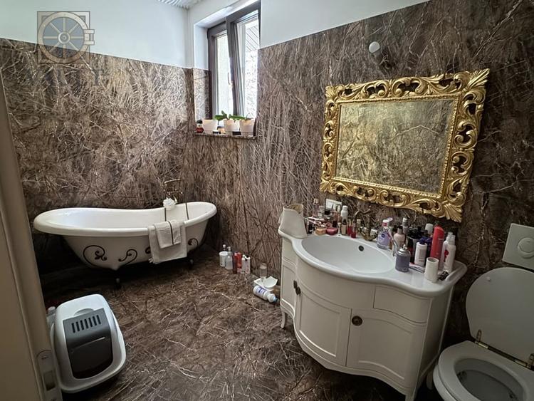Casă individuală cu 4 camere cu Canalizare în Brâncoveanu