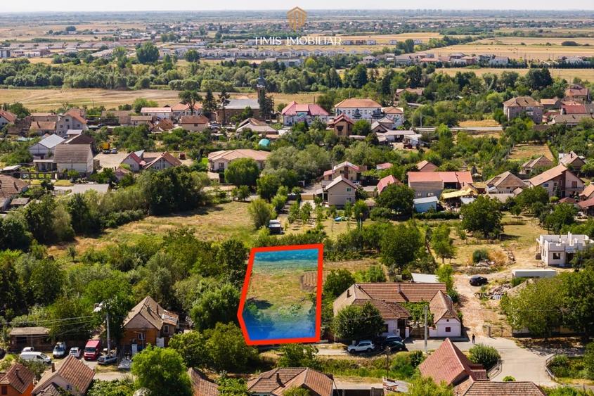 Teren Construcții intravilan de 1340 mp, în Remetea Mare