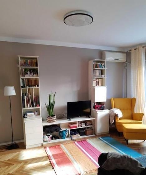 Apartament cu 3 camere semidecomandat, mobilat în Ultracentral
