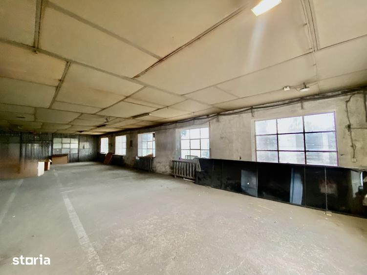 Spațiu comercial, de 2,500 mp, în Berca