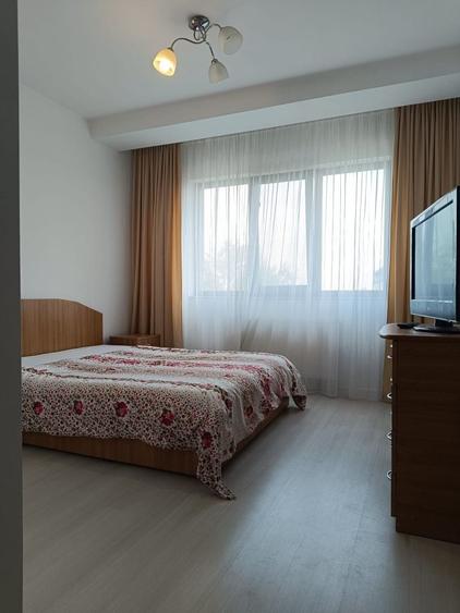 Apartament cu 2 camere decomandat în Păcii