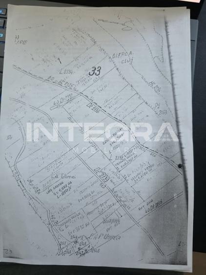 Teren Construcții intravilan de 1033 mp, în Iris