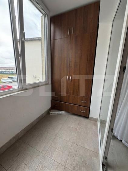 Apartament cu 3 camere semidecomandat, mobilat în Florești