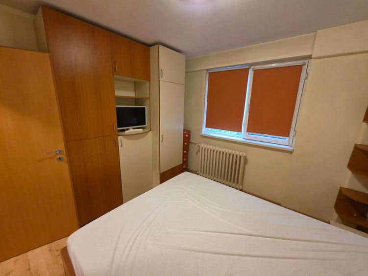 Apartament cu 2 camere semidecomandat în Titulescu